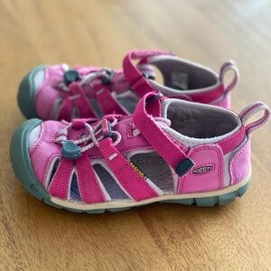 KEEN sandals size 11